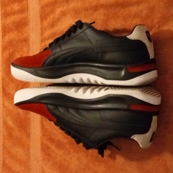 PUMA. - Picture 3 of 5